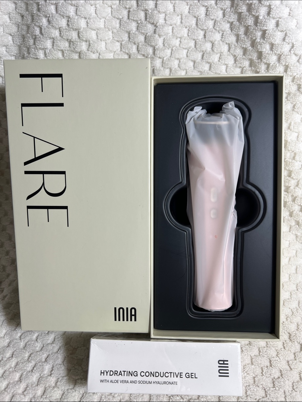 INIA FLARE ⚠️FREEBIES⚠️